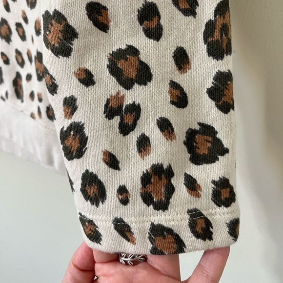 J. Crew Animal Print Wide Neck Lightweight Pullover Sweater Size Medium - Picture 8 of 10